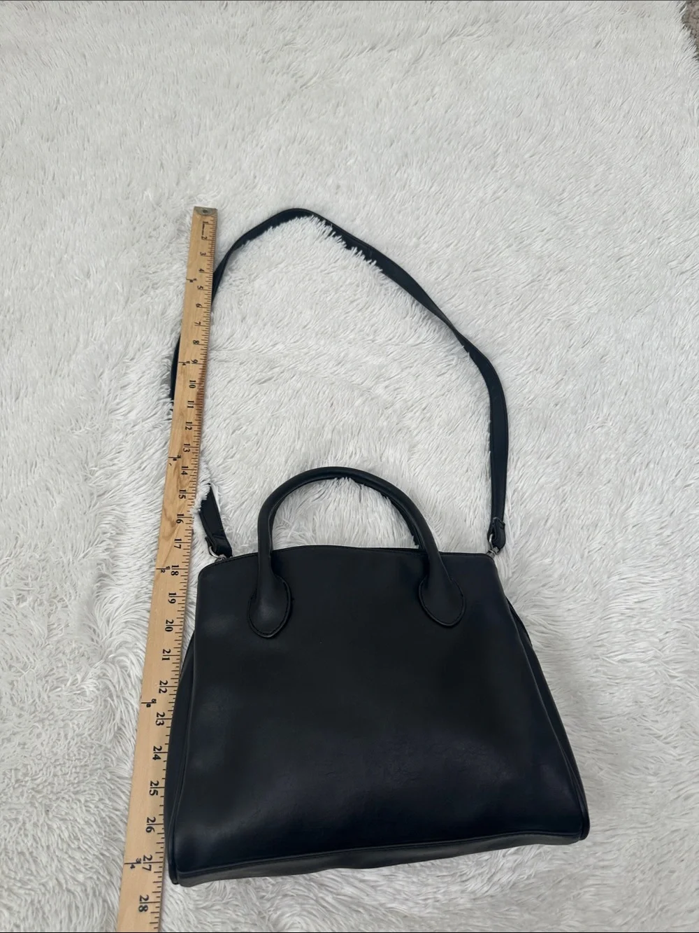 🥕 NWT Cherokee Genuine Leather Purse